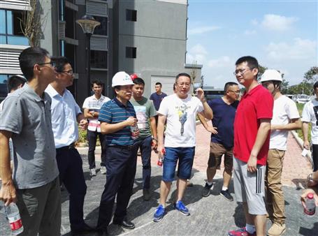 東城集團領(lǐng)導(dǎo)肯定我司項目建設(shè)能力