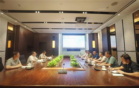 覃振華：解難題抓機(jī)遇 持續(xù)拓展海南市場(chǎng)